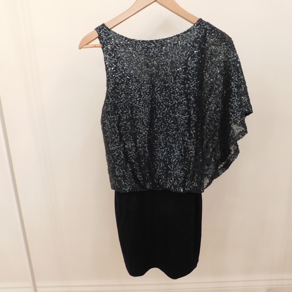 One shoulder sequin navy blue cocktail dress - Picture 3 of 3